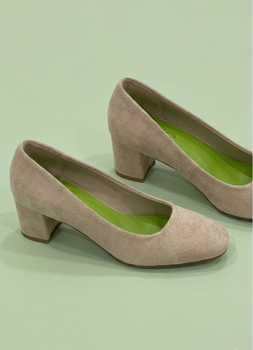 Beige Dew Drop Heels with 6.5 cm cotton suede leather block heels, 100% vegan, regular fit, true to size.